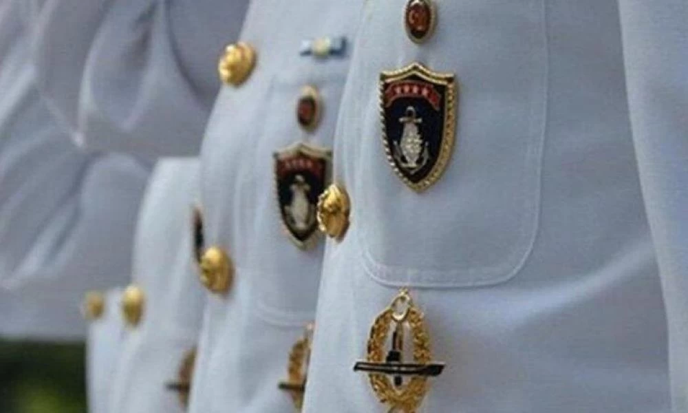 Στα ''μπουντρούμια'' παραμένουν οι Τούρκοι ναύαρχοι - Ακόμα ''μέσα'' ο Γκιουρντενίζ